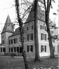 Rear view of the Chateau